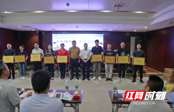 安全宣传咨询日 园企共话“安全事”