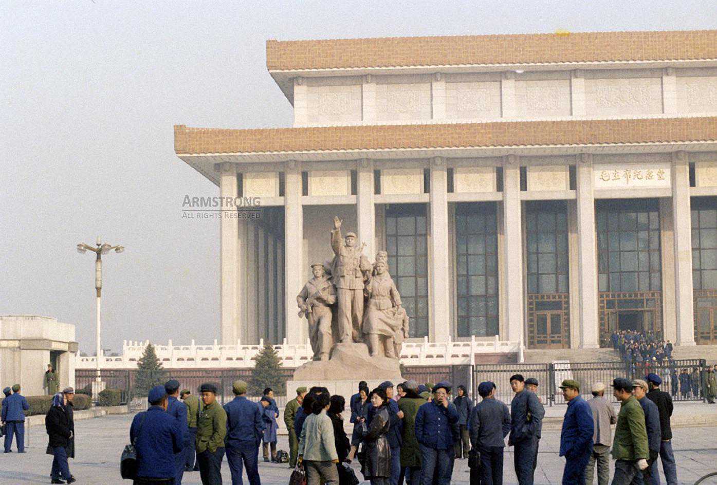 浙江34岁女子失业在家半年多，妈妈想把她赶出去：研究生有啥用？