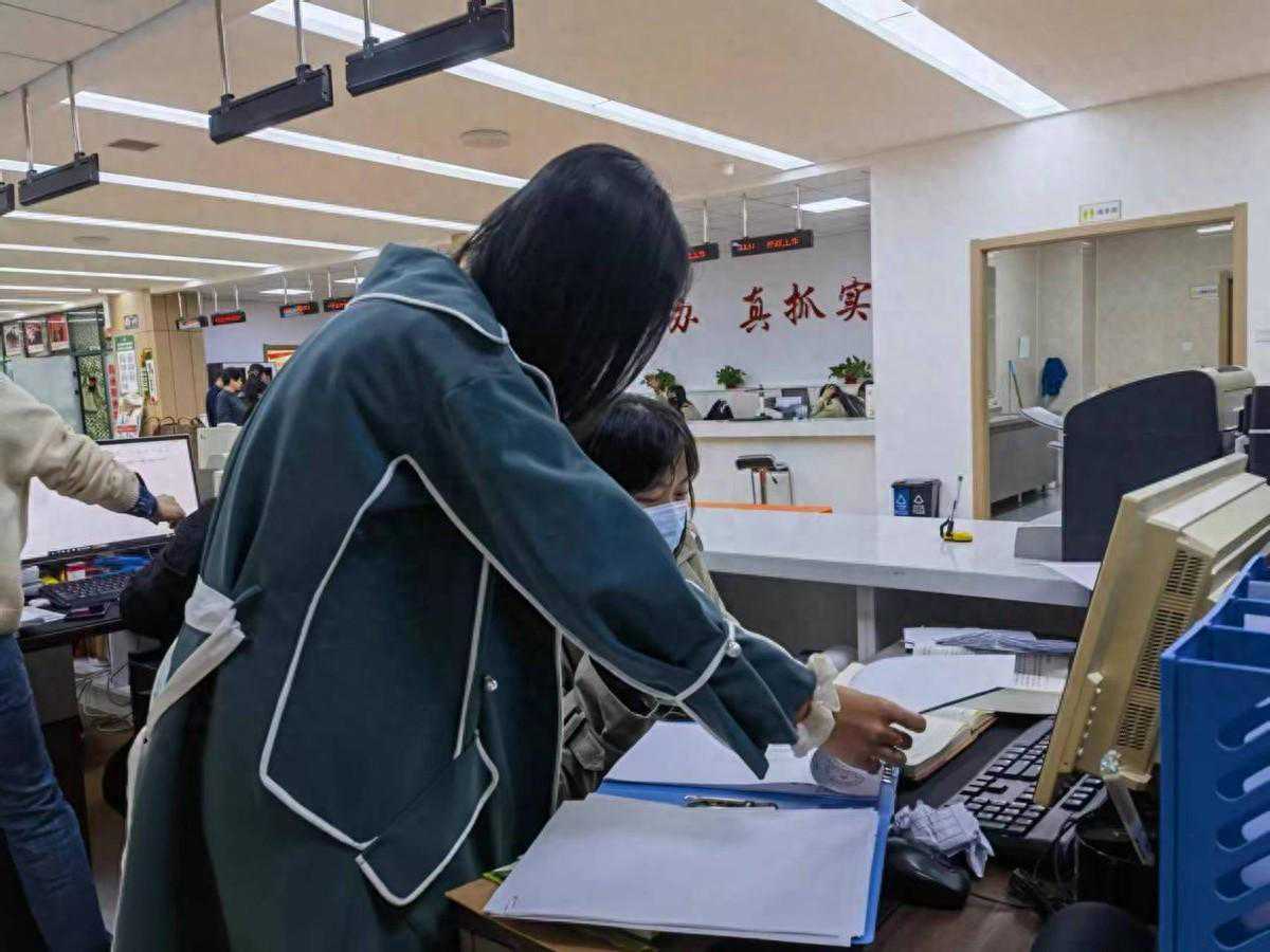 乌兰察布东路街道社保所：养老认证暖人心，便民服务解民忧