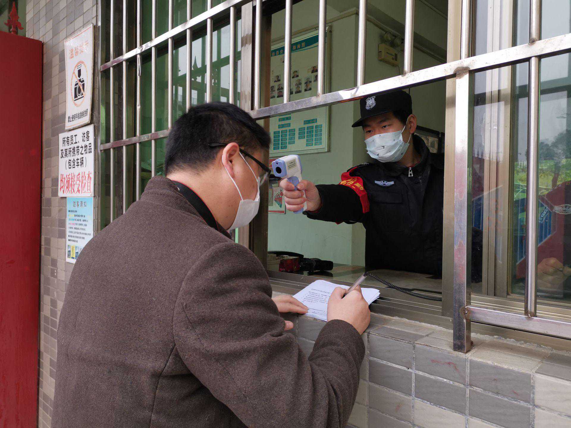 连泰鞋业：防疫、生产两不误