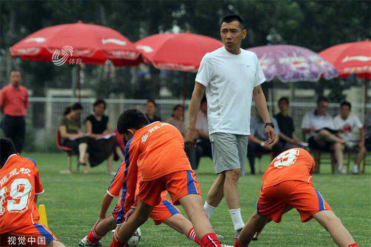 拼搏又奉献，山东体育人！泰山队第一代“快马”唐晓程：用心为山东足球做贡献