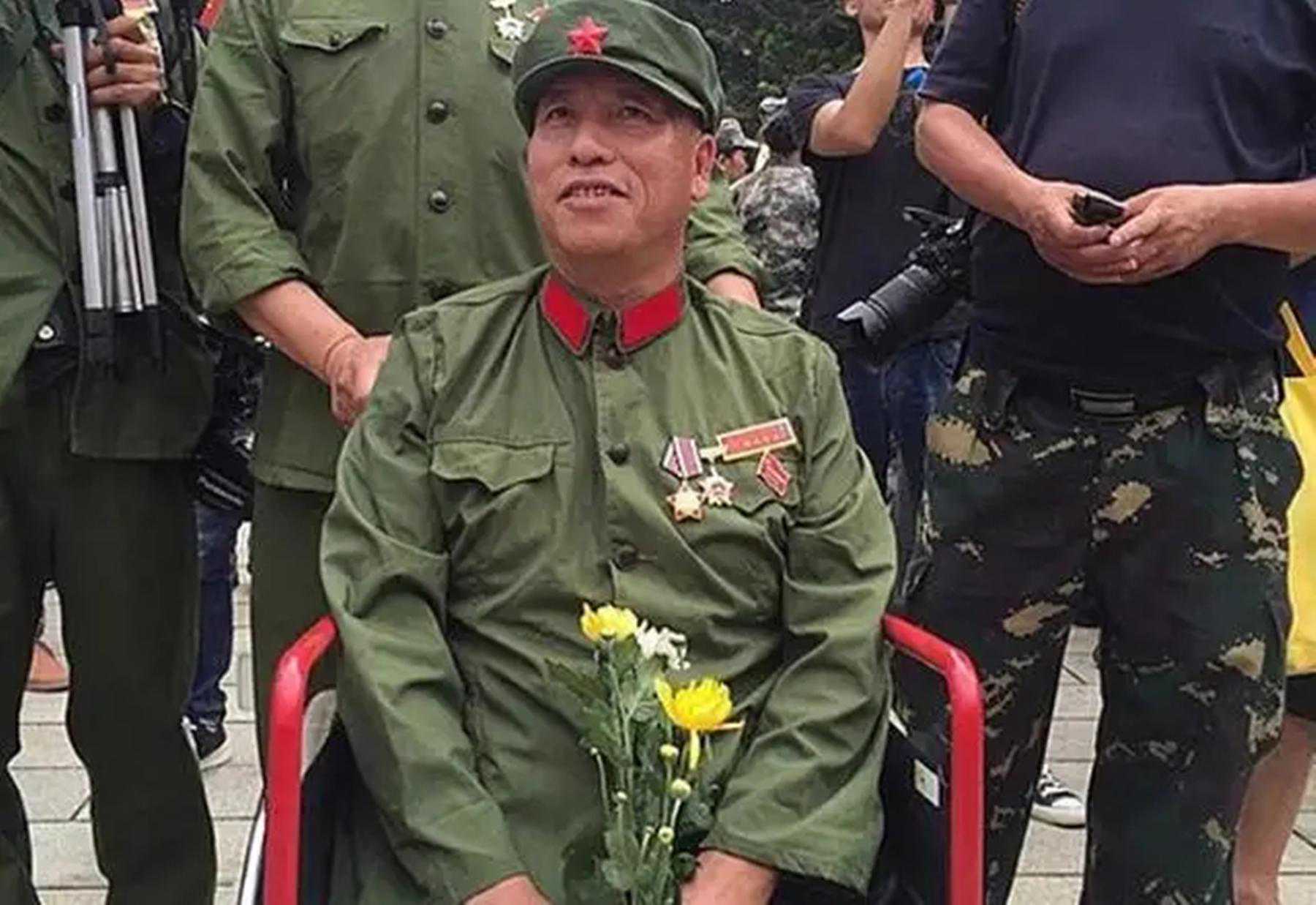 96年，贵州保安当街殴打残疾人，警方调查发现被打者竟是国家英雄