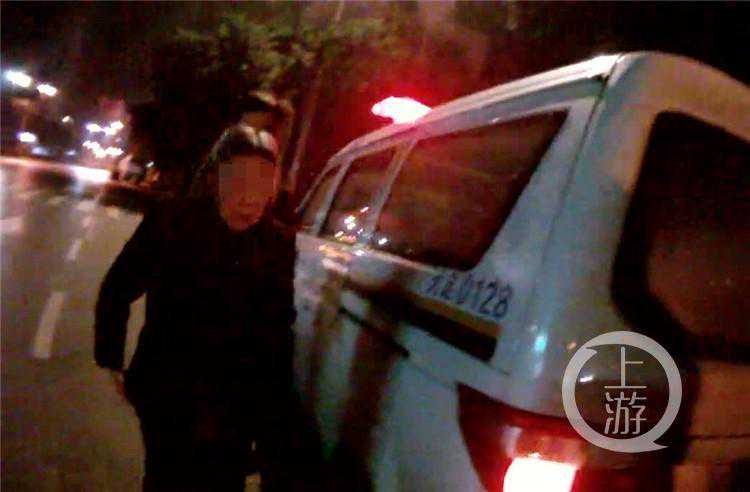 龚读“gong”还是“jiong” 八旬老太险些因此回不了家