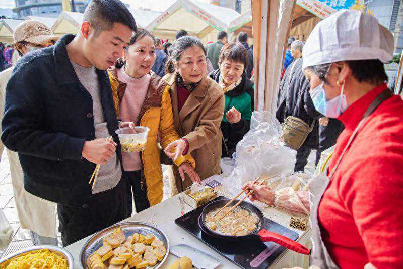 杭州桐庐“共富集市”助力老区农特产品再“出圈”