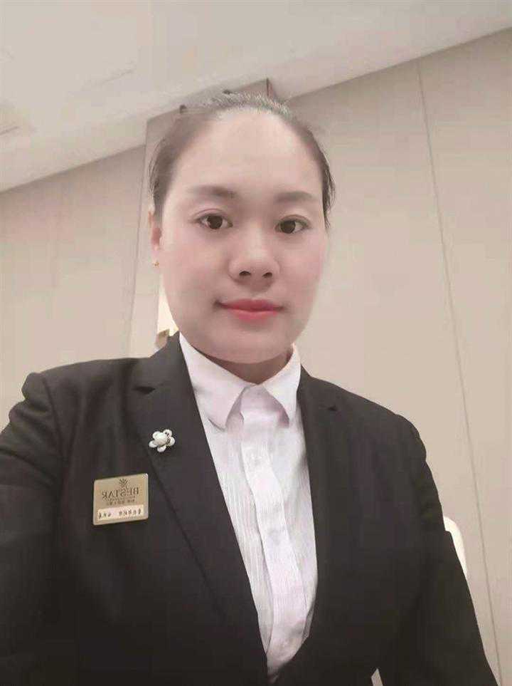 十佳新嵊州人白秋菊：热心又有爱心的服务之星