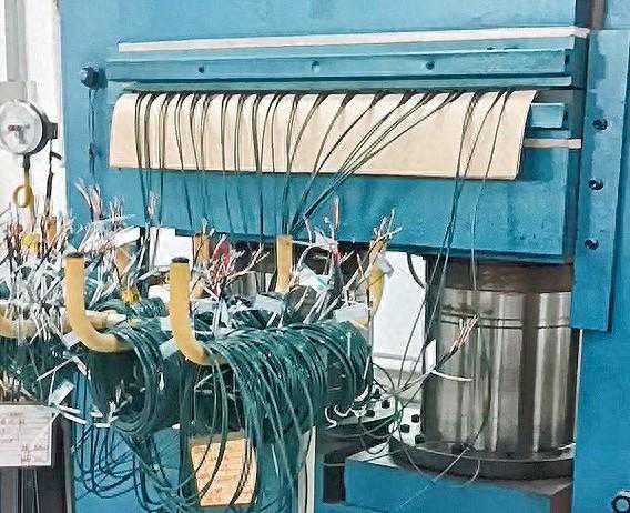 泰士特汽轮发电机用测温垫条及内置元件通过客户试验检测！