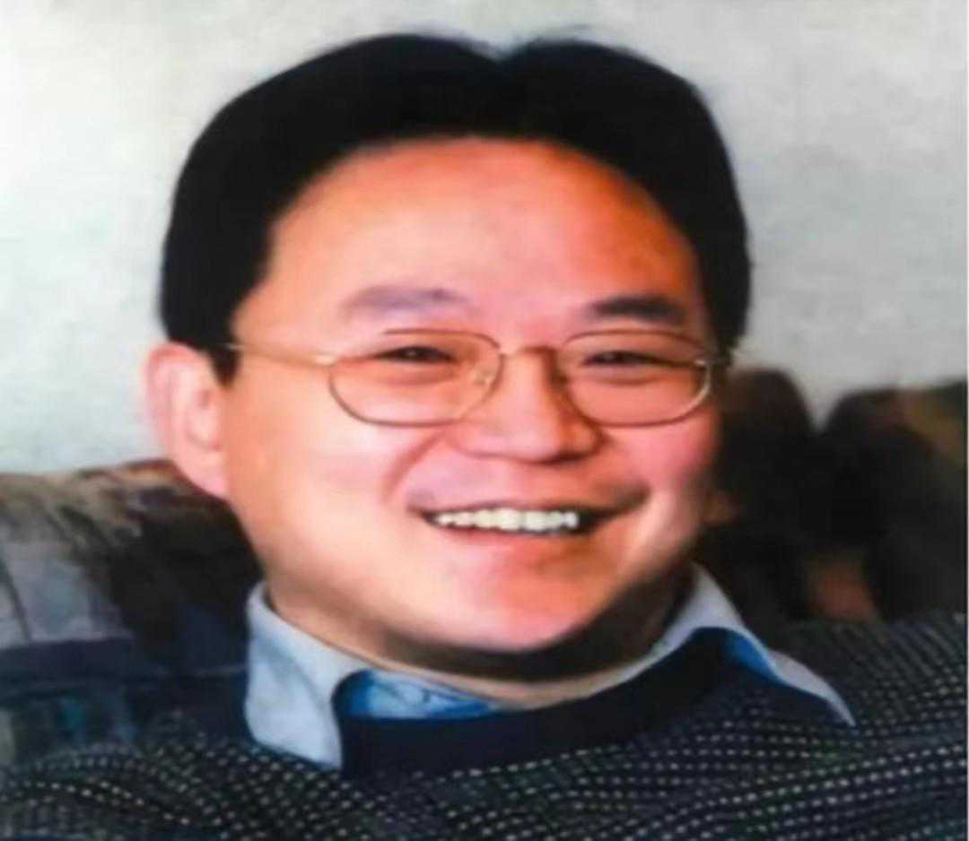 上海富豪坠楼身亡，妻子独揽70亿遗产，15年狂赚340亿至今守空房