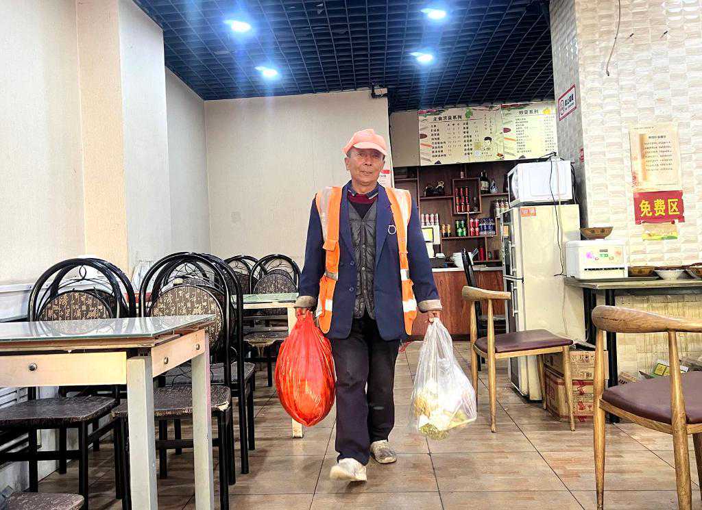 新华全媒+|一碗面的温暖