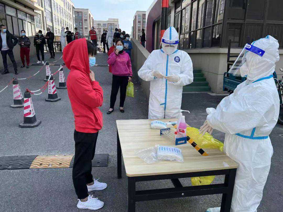 “我们是熟练工，人人都准备再出征！”他们是“疫”线真的勇士