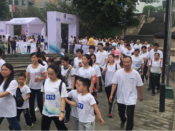 奇七味重庆小面培训，一碗小面煮百味人生，不惧失败，她毅然重来