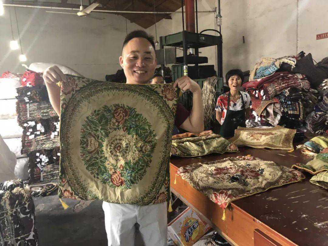 这位杭州老板“捡”到了全泰国的佛垫订单