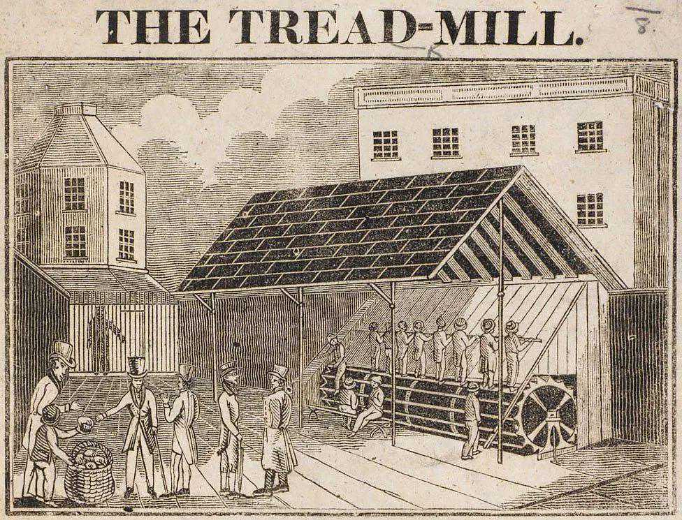 健身房，一个大型中产抖M现场