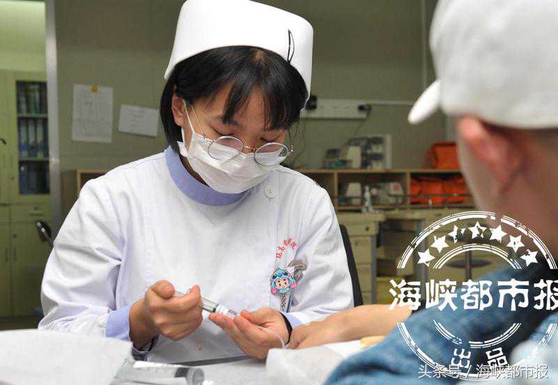 路遇母子被撞 护士挺身而出