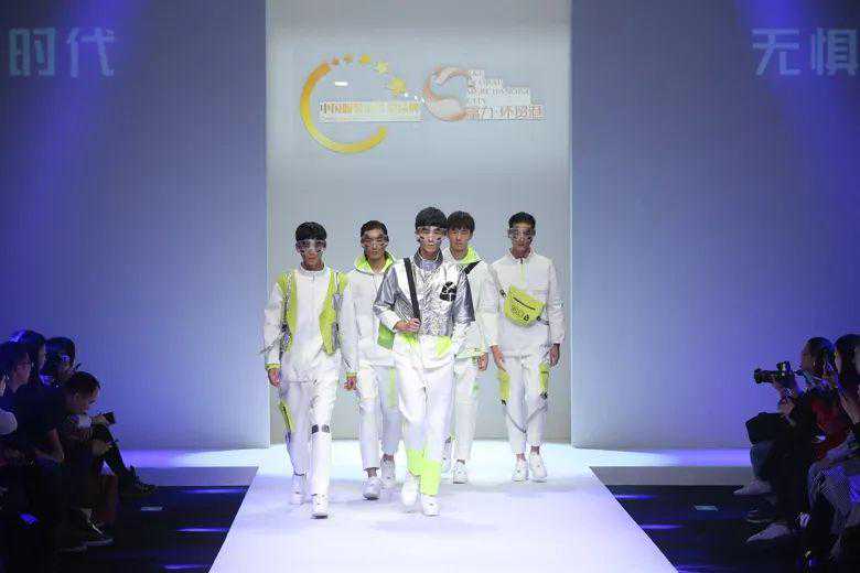 看点 |“以未来之名向时代发声”！中国服装成长型品牌×富力环贸港联合演绎品牌成长未来式