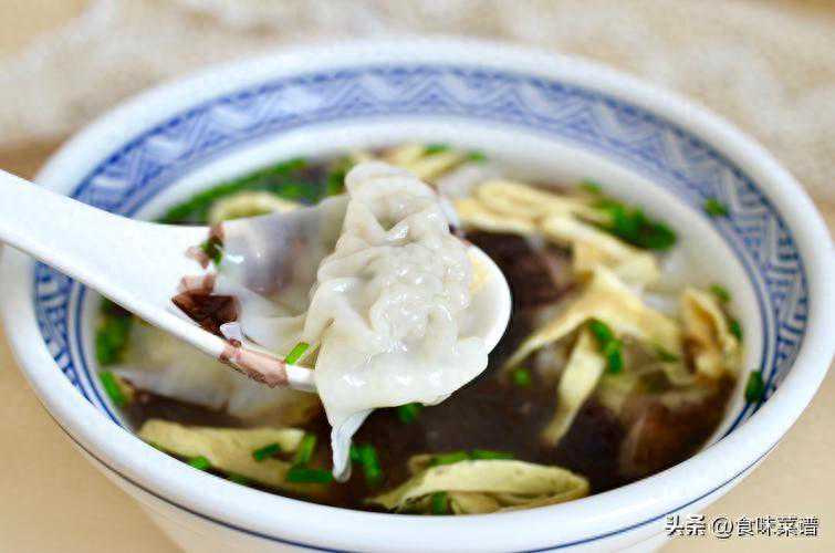 馄饨、抄手、云吞，为啥这么多叫法？它们之间有区别吗？涨知识了