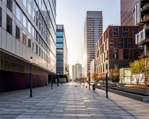 鹤岗消防联合团委走进学校开展自救自护宣传活动